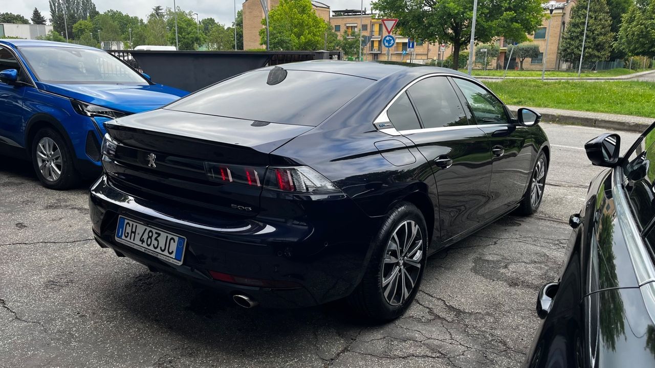 Peugeot 508 PureTech Turbo 180 Stop&Start EAT8 A imagem 3