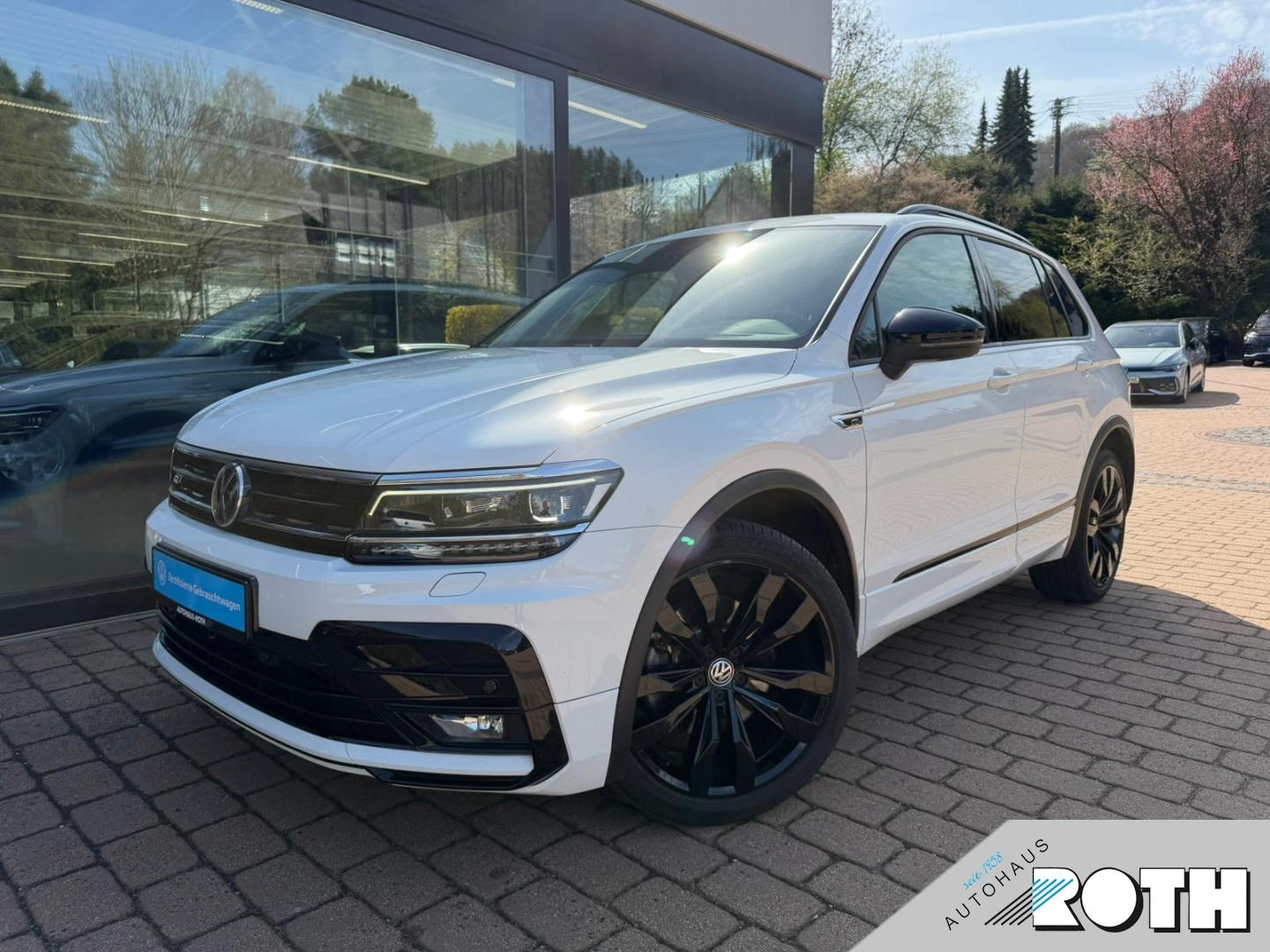 Volkswagen Tiguan R-Line 2.0 TSI DSG 4Motion AHK 360° NAVI