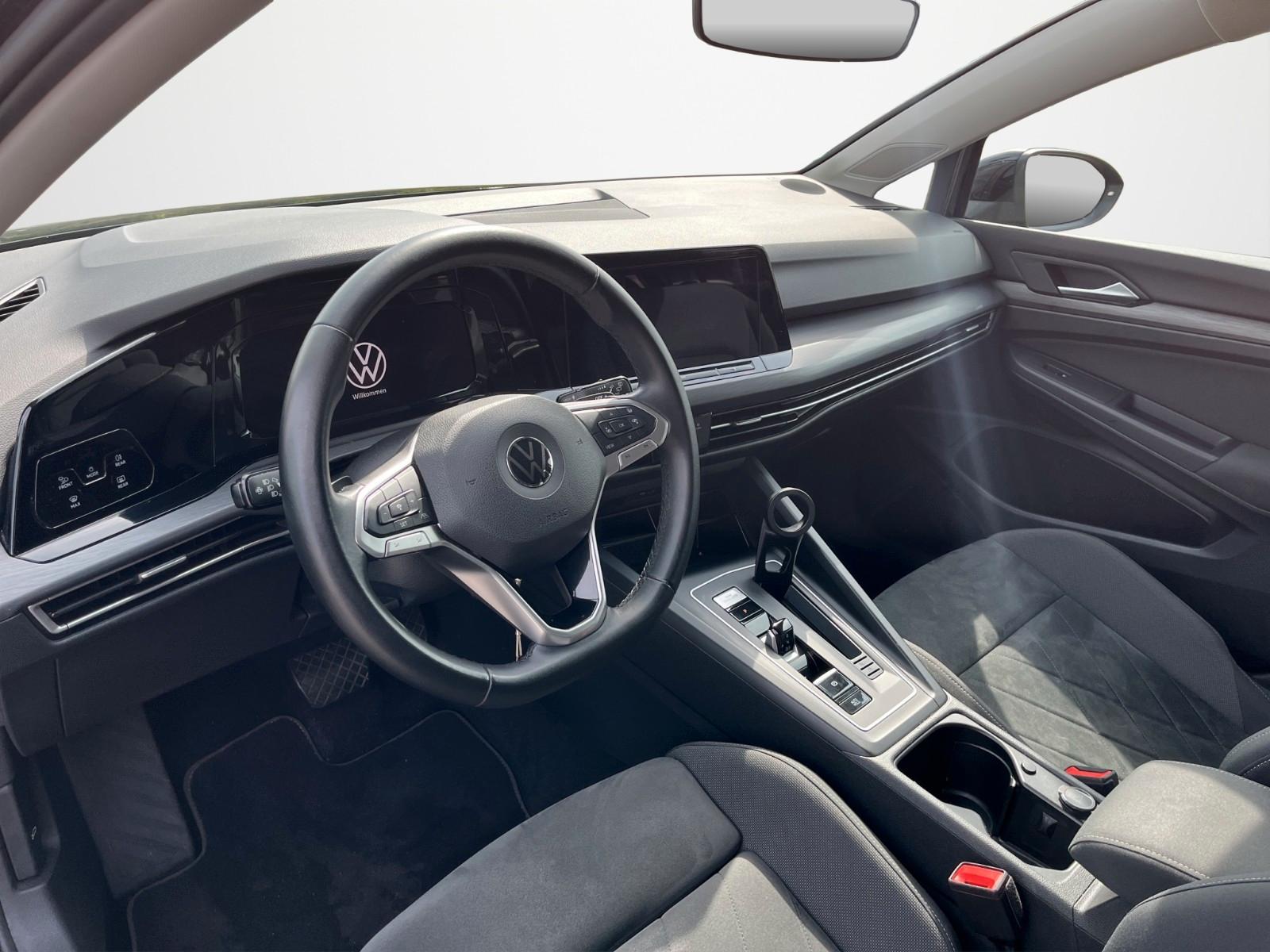 Volkswagen Golf VIII 2.0 TDI! BLACK STYLE! 19'' ZOLL! VOLL!