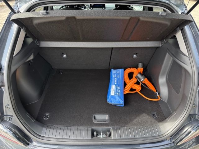 Fahrzeugabbildung Hyundai KONA Trend Elektro 2WD +NAVI+KLIMA+LED+RFK+UVM+