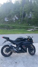 Yamaha YZF R125 - YAMAHA SCHWARZ YZF R 125