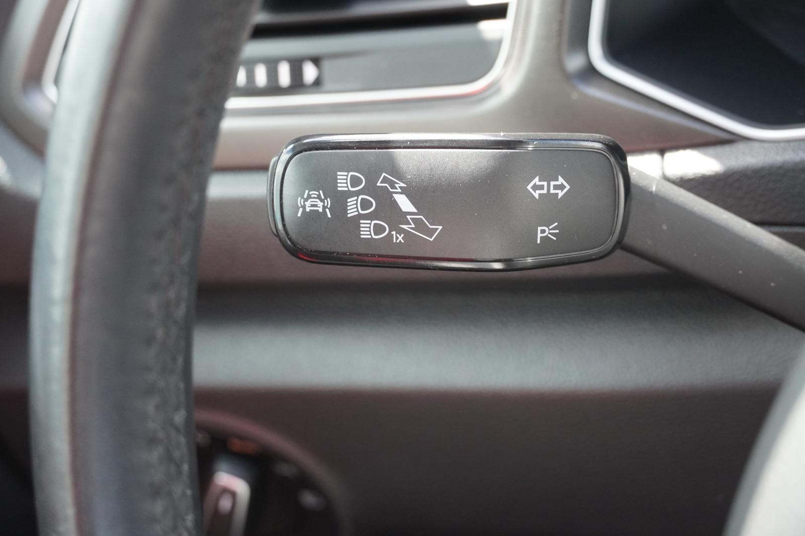Volkswagen T-Roc 1.5 TSI DSG Style LED Navi AHK ACC PDC