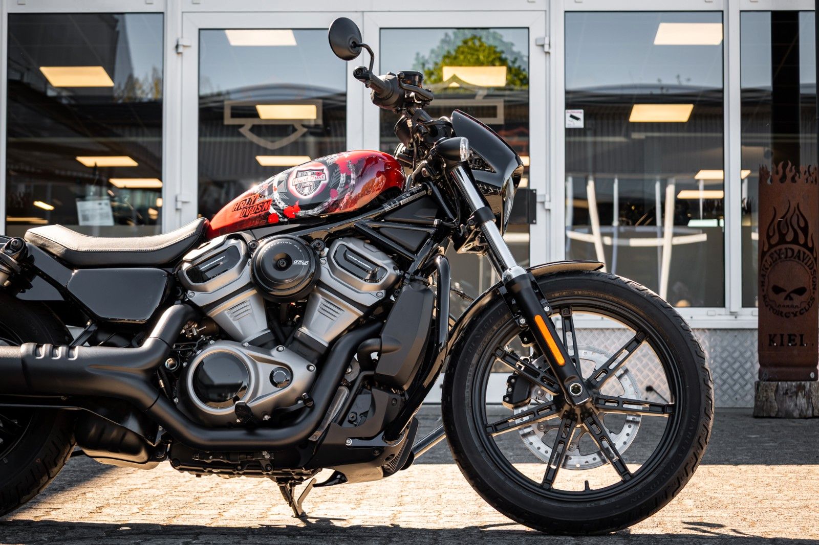 Fahrzeugabbildung Harley-Davidson Nightster RH975 - Jekill & Hyde -