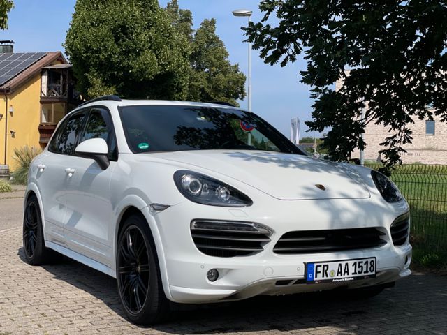 Porsche Cayenne S Diesel  / Bose / Pano /AHK/ 21 Zoll /