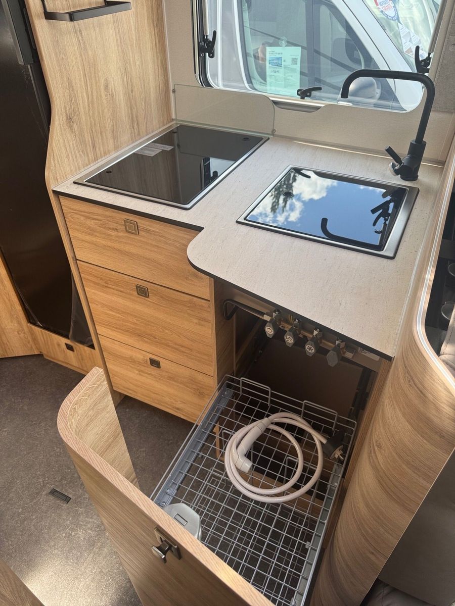 Fahrzeugabbildung Eura Mobil Profila T PT 695 EB Automatik, Mondial Pakete