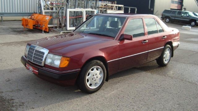 Mercedes-Benz 200 D, top Fahrzeug, Diesel KAT, Oldtimer