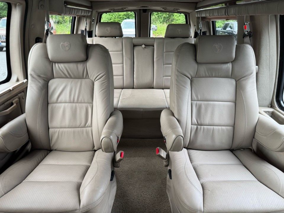 Fahrzeugabbildung Chevrolet Express Chevy Van 5.3 Explorer Ltd X-SE 4x4