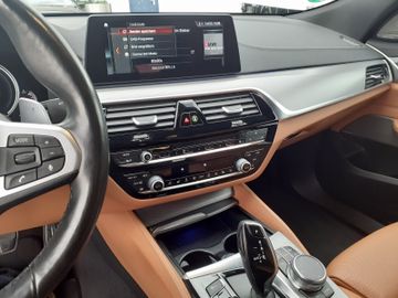 Fahrzeugabbildung BMW 640 GT xDrive M-Sportpaket, AHK, Surround uvm.