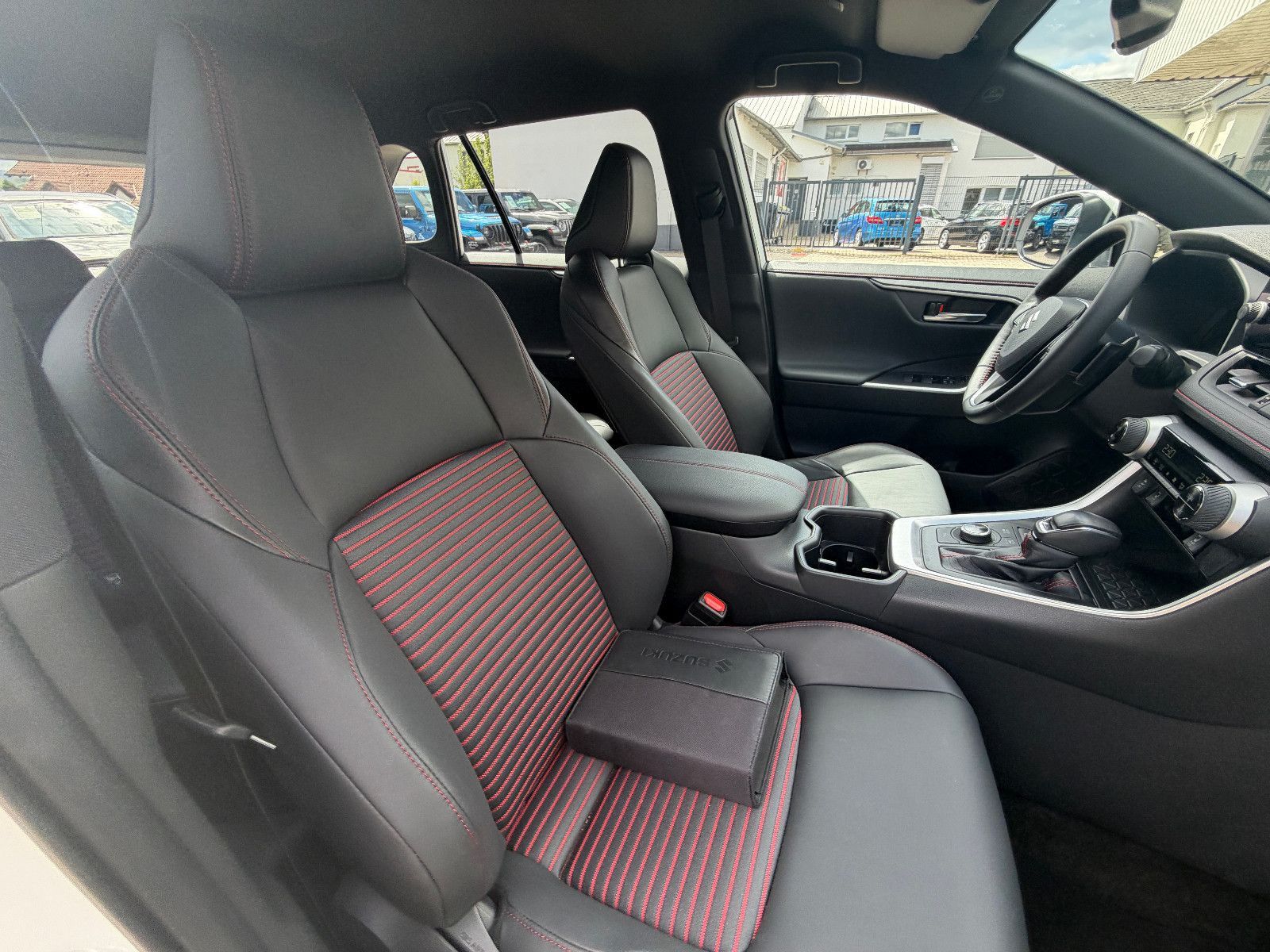 Fahrzeugabbildung Suzuki Across 2.5 Plug-In Hybrid Comfort+ E-Four/ACC/