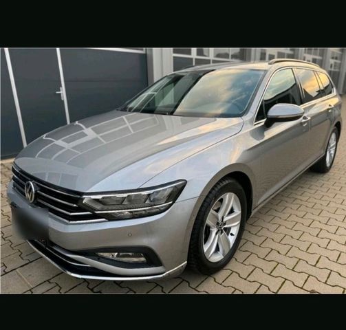 Volkswagen VW Passat Variant Business/LED/AUT/ACC/LED...