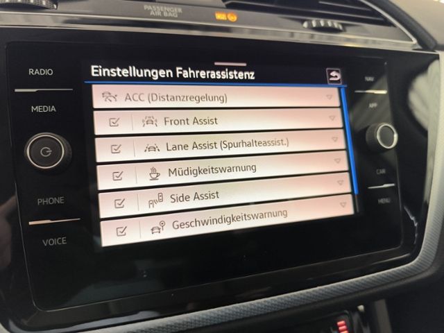Fahrzeugabbildung Volkswagen Touran 2.0 TDI DSG Goal IQ.LIGHT FRONTSCHHZG RÜC