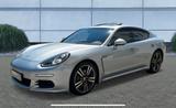 Porsche Panamera 2-Zonen-Klimaautomatik - silberne Porsche Panamera