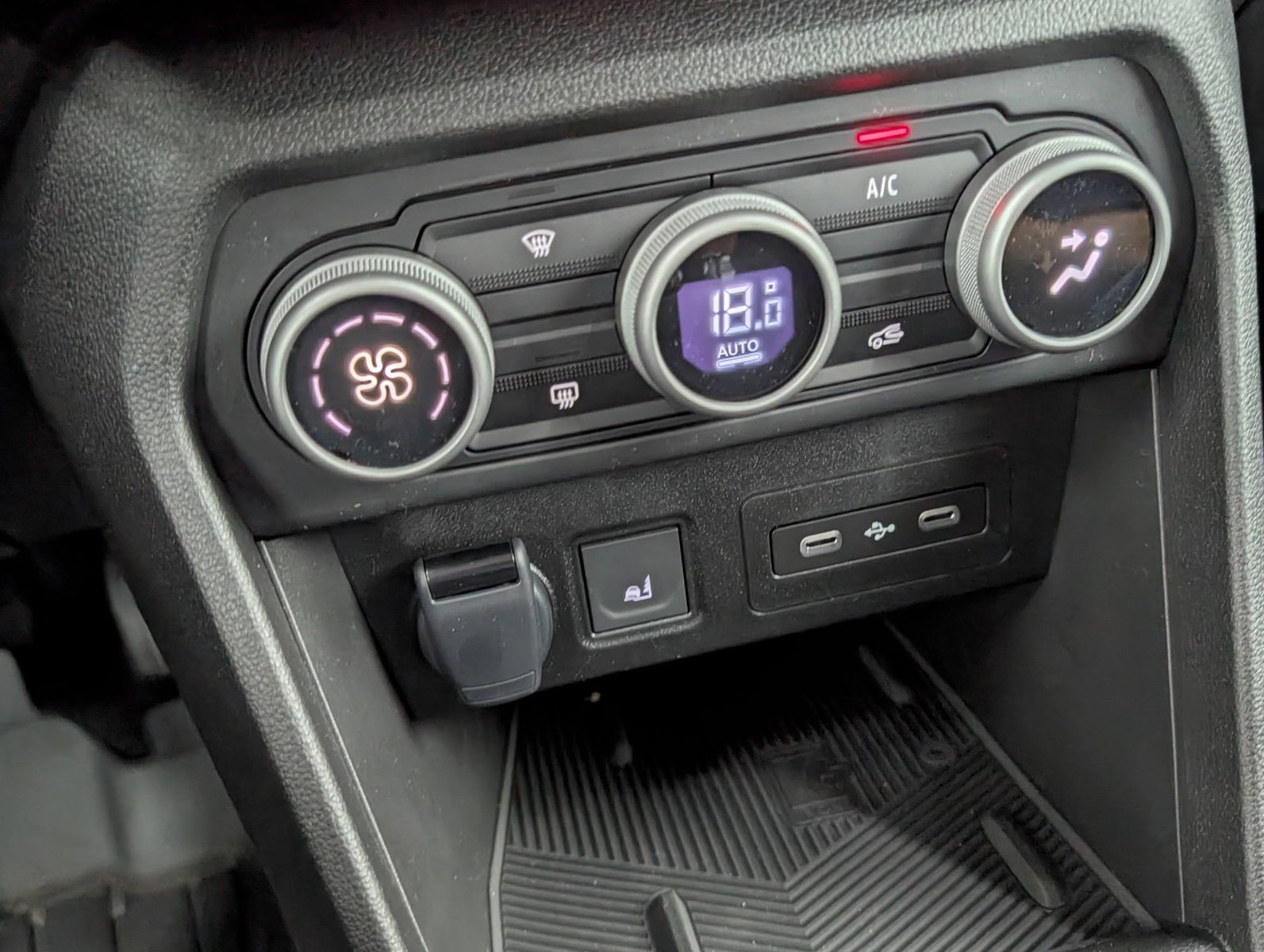 DACIA Sandero Stepway Extreme Eco-G 120 Benzin/Gas – Bild 18