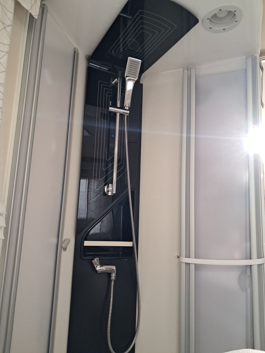 Fahrzeugabbildung Eura Mobil Integra Line 695 QB Markise,Automatik,RK