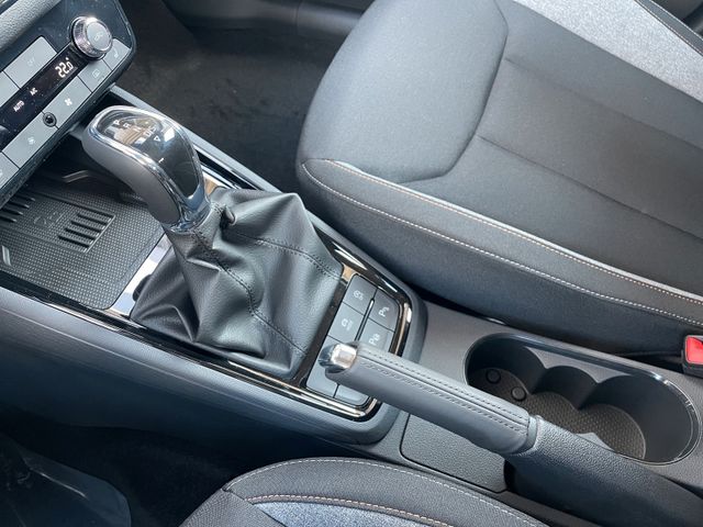 Skoda Kamiq 1.0 TSI DSG Tour *KLIMA*SHZ*AHK*MATRIX*