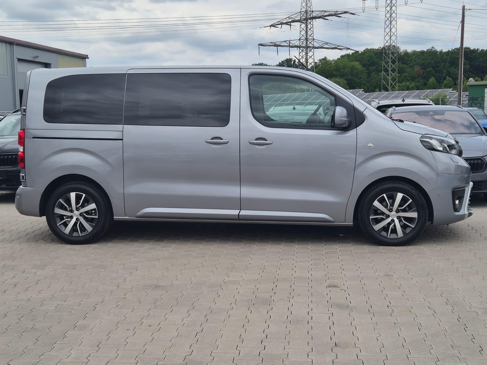 Toyota Proace L1 Shuttle Comfort*AHK*Standhzg.*ACC*HUD*