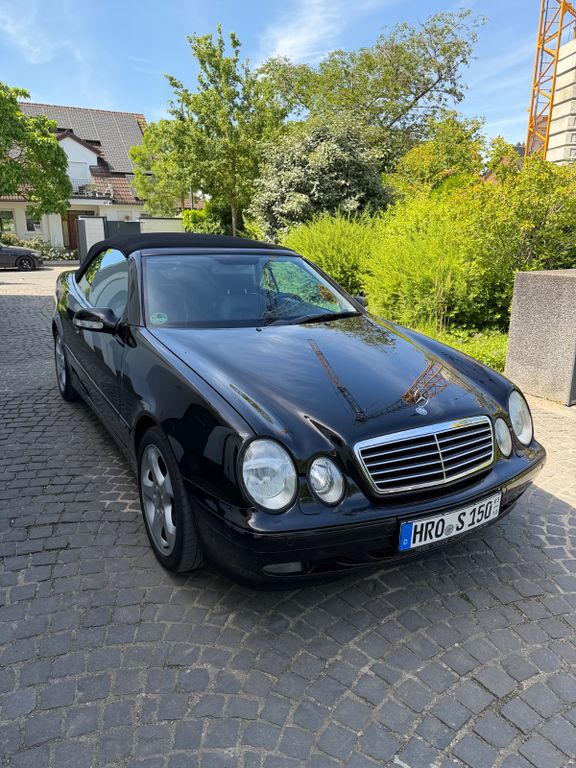 Mercedes-Benz CLK 320