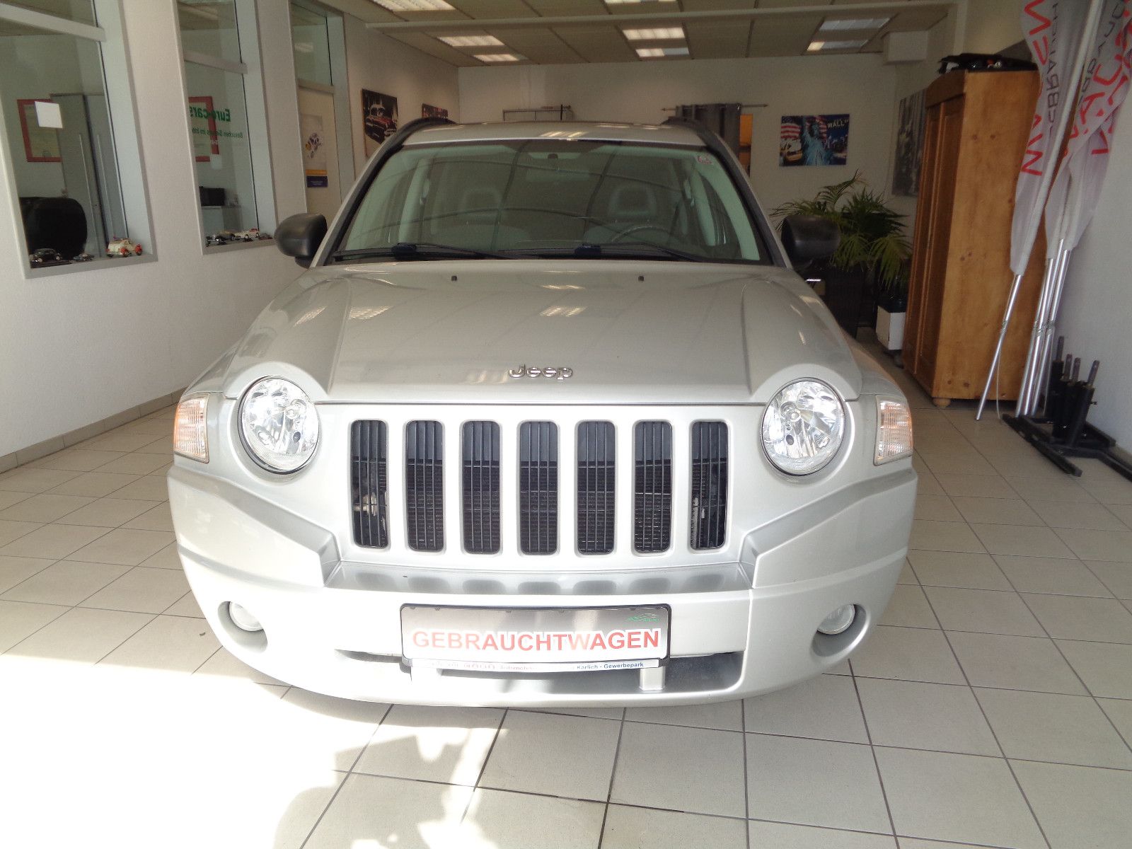 Fahrzeugabbildung Jeep Compass Sport / KLIMA / ALLRAD /