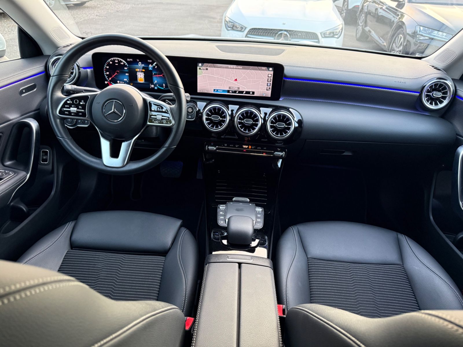 Mercedes-Benz CLA 220 d foto 2