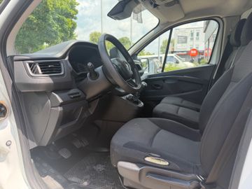 Renault Trafic - 11
