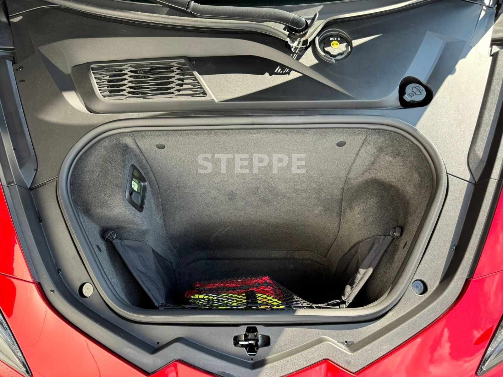 Corvette C8 Stingray 6,2 V8 3LT Europamodell STEPPE