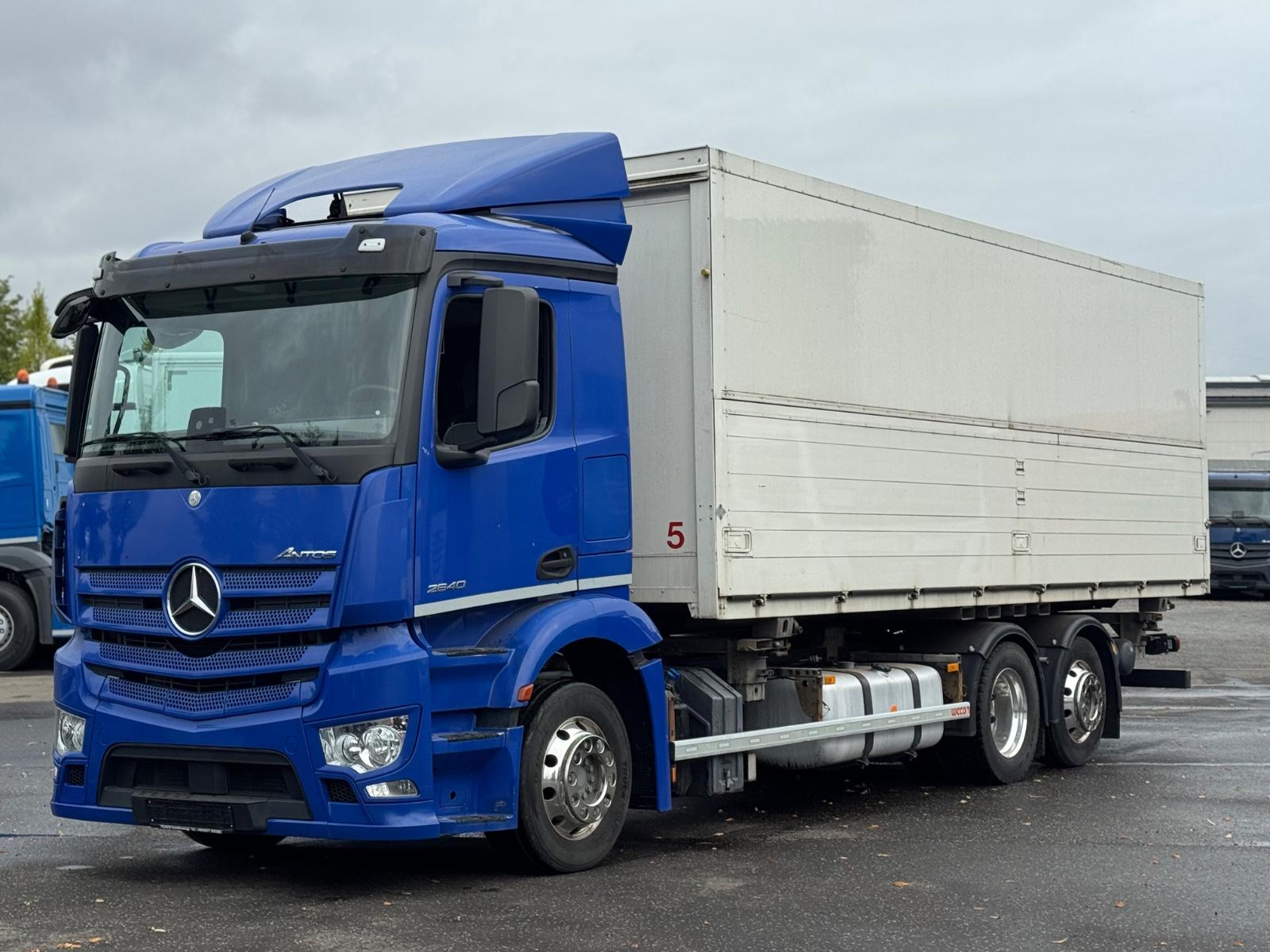 Mercedes-Benz ANTOS 2540 / LENKACHSE