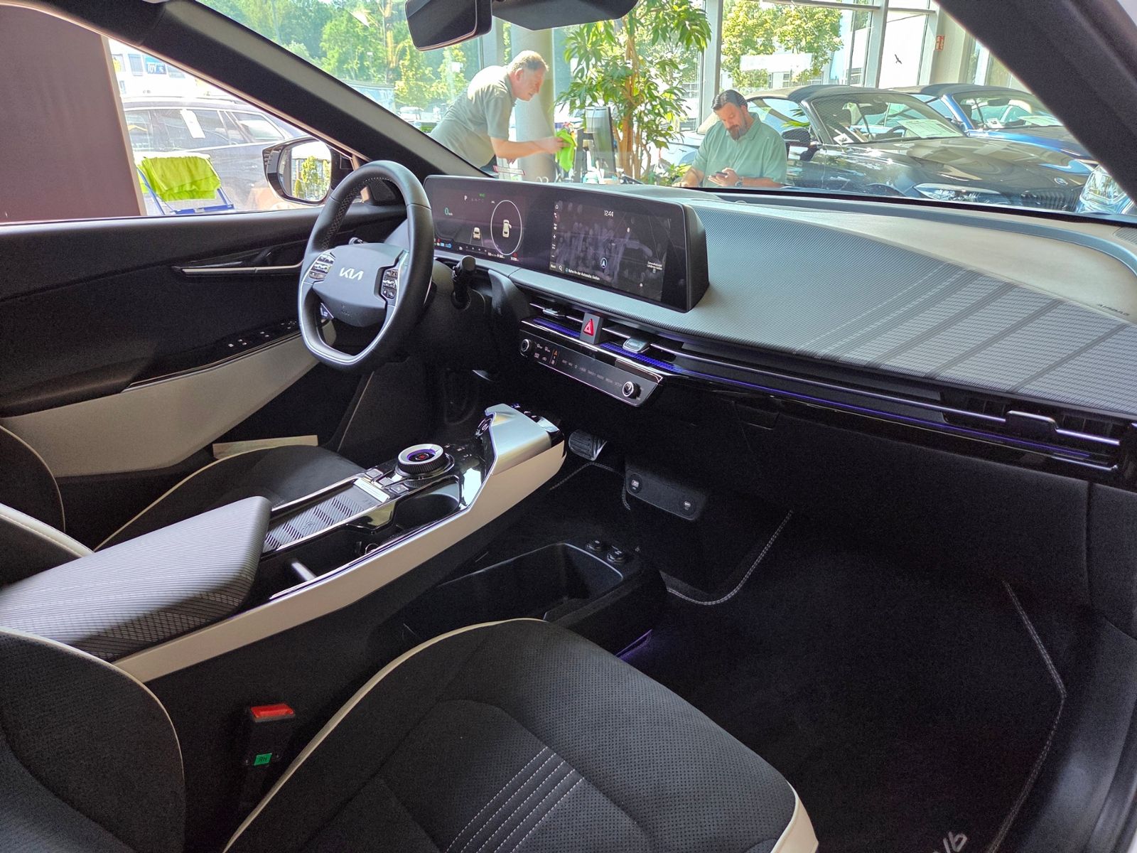 Fahrzeugabbildung Kia EV6 GT-Line 77,4 kWh 2WD WP MERIDIAN HUD 360°