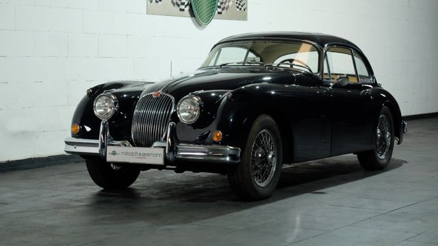 Jaguar XK 150 FHC mit Schiebedach und 5 Gang Getriebe