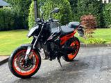 KTM Duke 890 GP
