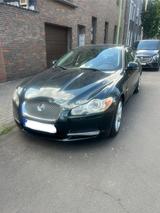 Jaguar XF 3.0 L V6 Premium Luxury Premium Luxury - Jaguar XF mit Benzin-Antrieb: Limousine, 3.0