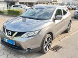 Nissan Qashqai 1.6 dCi DPF ALL-MODE 4x4 Tekna Tekna - Nissan Qashqai mit Diesel-Antrieb: Allradantrieb, 1.6