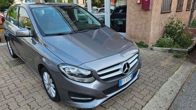 Mercedes-Benz Mercedes-benz B 180 d CAMERA- CAMBIO AUTOMATICO