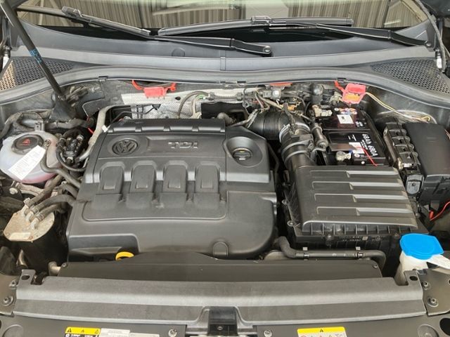 Fahrzeugabbildung Volkswagen Tiguan 2.0 TDI 4x4 DSG Highline AHK NAVI STANDHE