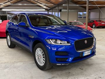 Jaguar F-Pace - 1