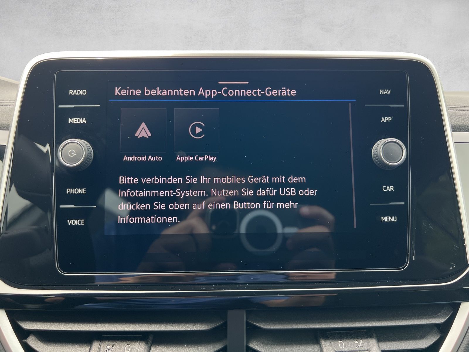 T-Roc R-Line 1.5 TSI DSG AHK*Kamera*ACC*CarPlay