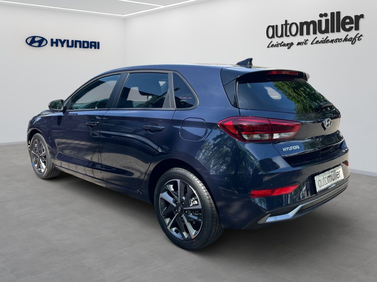 Fahrzeugabbildung Hyundai i30 TREND 2xKlima AUT DynLicht Kam. KlimaA LED