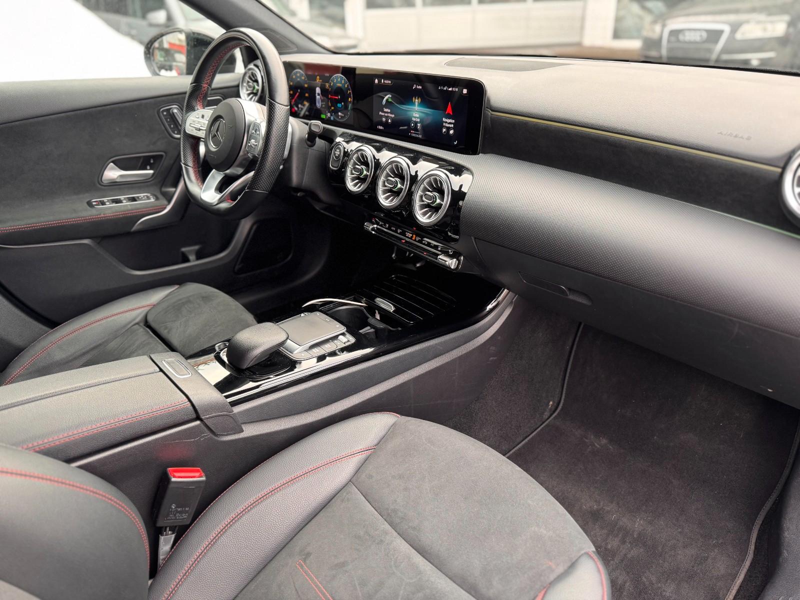Mercedes-Benz A250e AMG /360°/MBUX/NIGHT/WIDE/CARPLAY