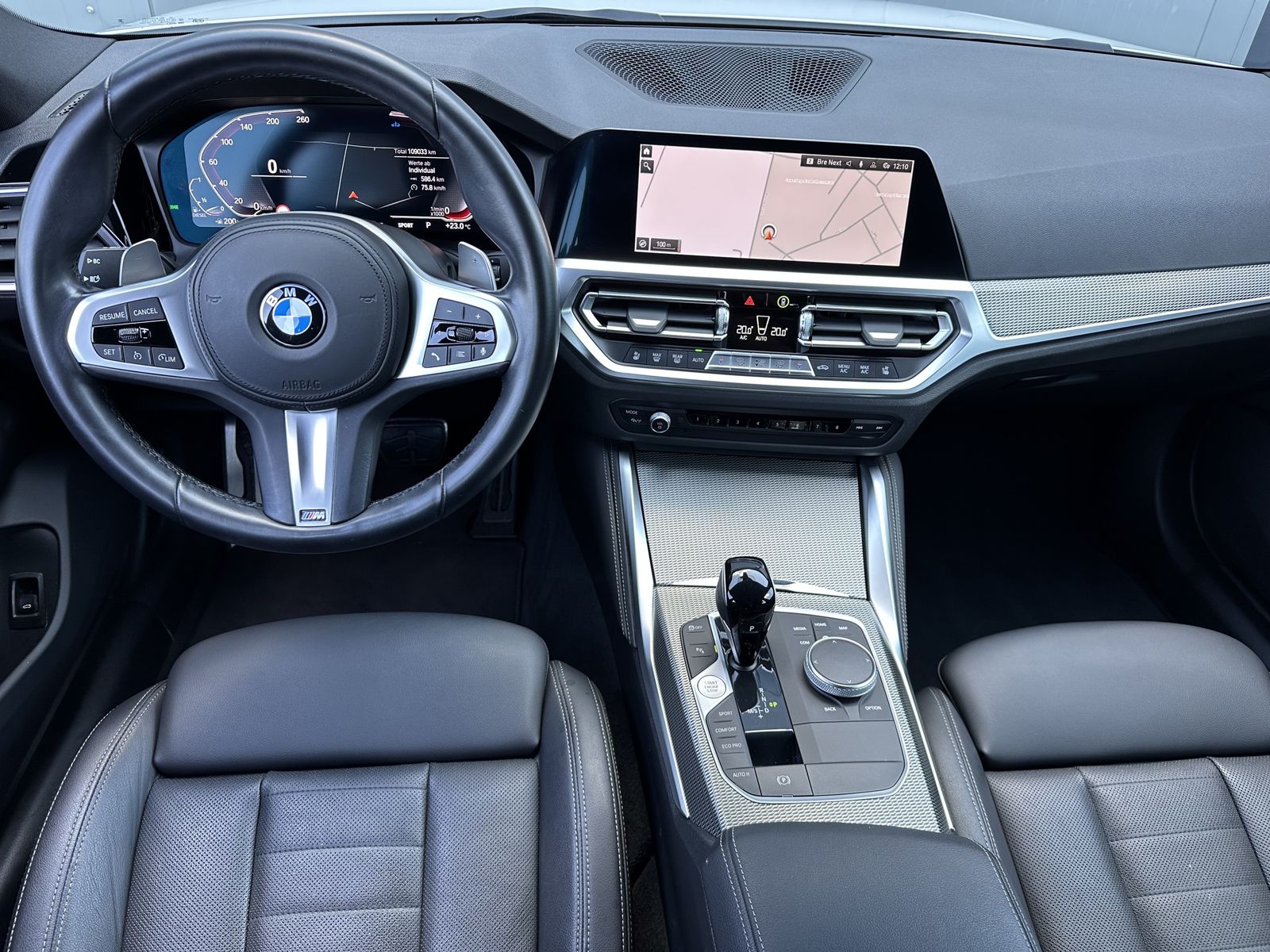 Fahrzeugabbildung BMW 420d Gran Coupé xDrive M-Sport NAV+LED+H&K+KAMER