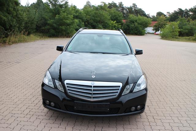 Mercedes-Benz E 200 T-Modell CGI BlueEfficiency – Bild 2