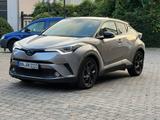 Toyota C-HR 1.2-l-Turbo Allrad Multidrive S Club Club - silberne Toyota C-HR