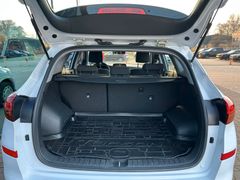 Fahrzeugabbildung Hyundai Tucson 1.6 CRDi *AHK*NAVI*KAMERA*LED*1.Hd.*