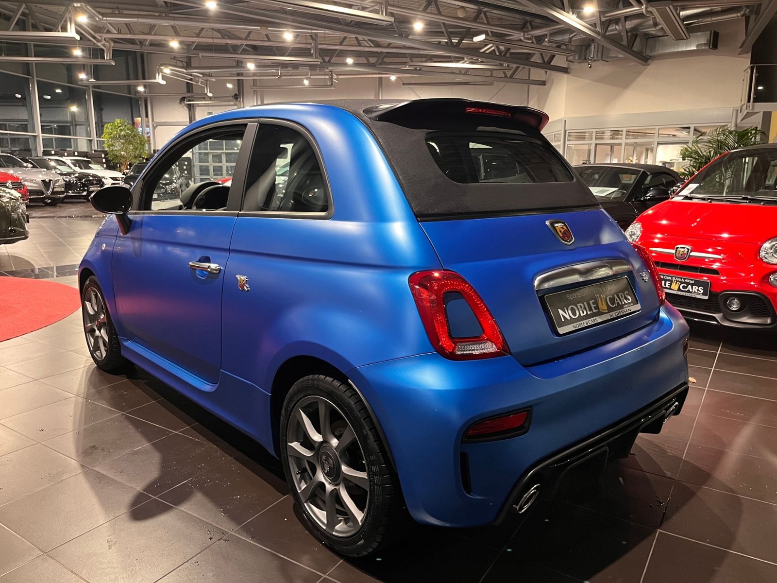 Fahrzeugabbildung Abarth 595C -BLAU MATT- LED  CARPLAY DAB ALU