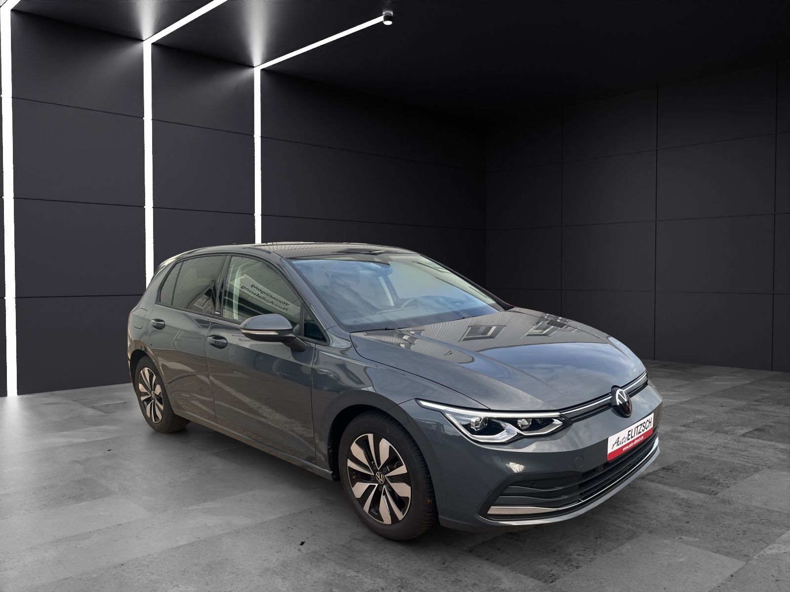 Fahrzeugabbildung Volkswagen Golf VIII TDI 1,99% DSG AHK PANORAMA Kamera HuD