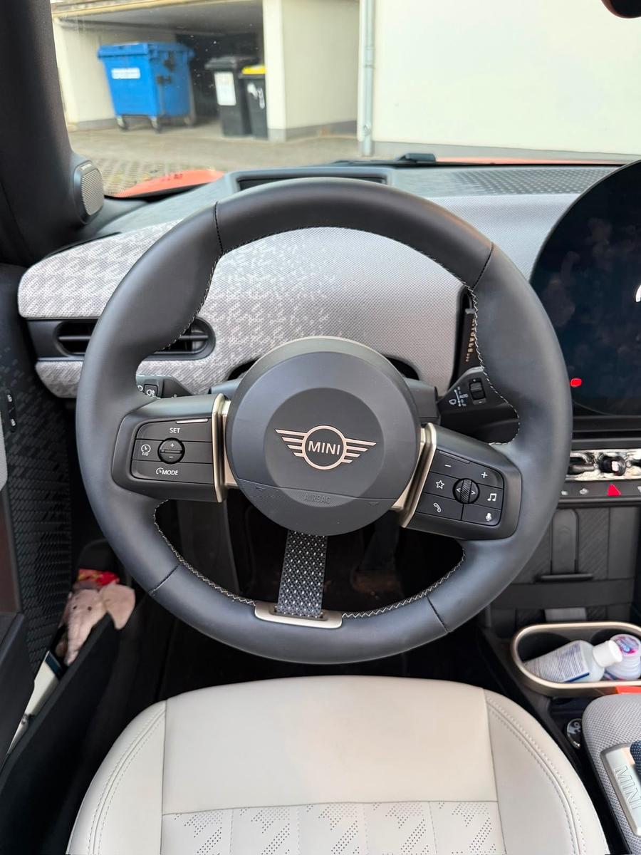 MINI Cooper S Cabrio | EZ 01/2026 | Favoured Tri
