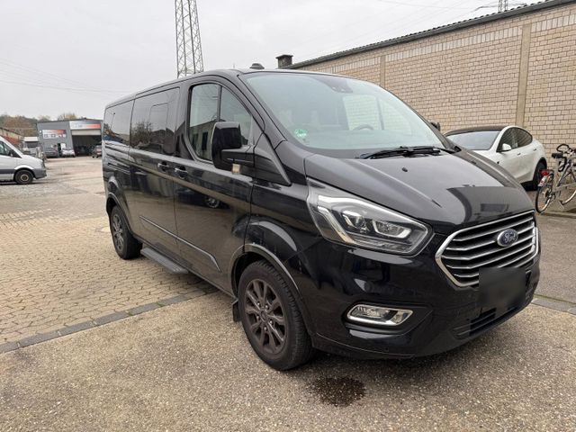 Ford Tourneo Custom TitaniumX L2 185PS