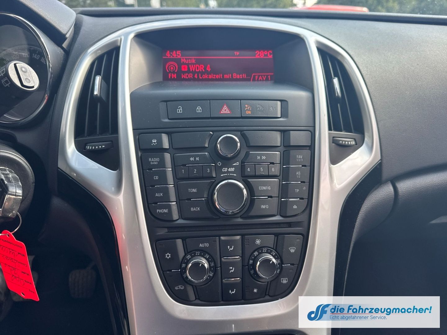 Fahrzeugabbildung Opel Astra J Sports Tourer Sport 1.4 Turbo *EXPORT
