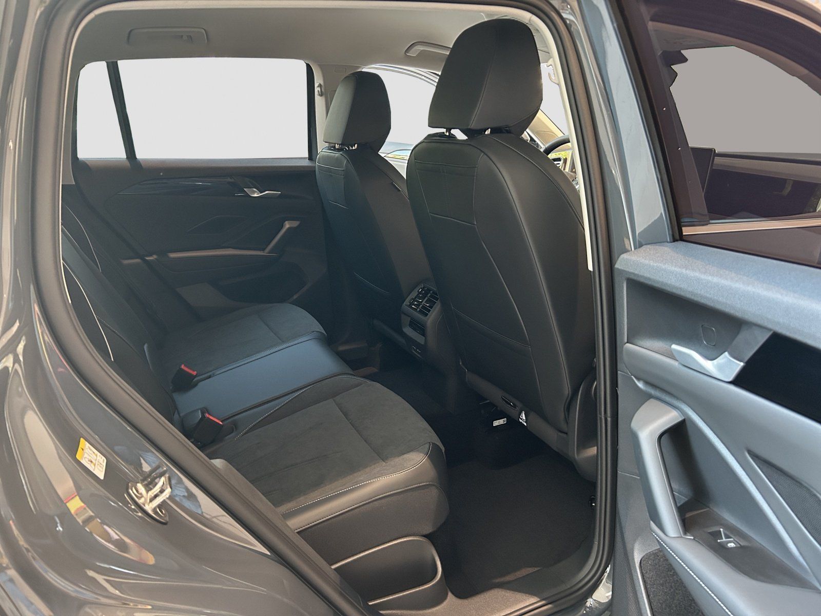 Volkswagen Tiguan - Bild 23