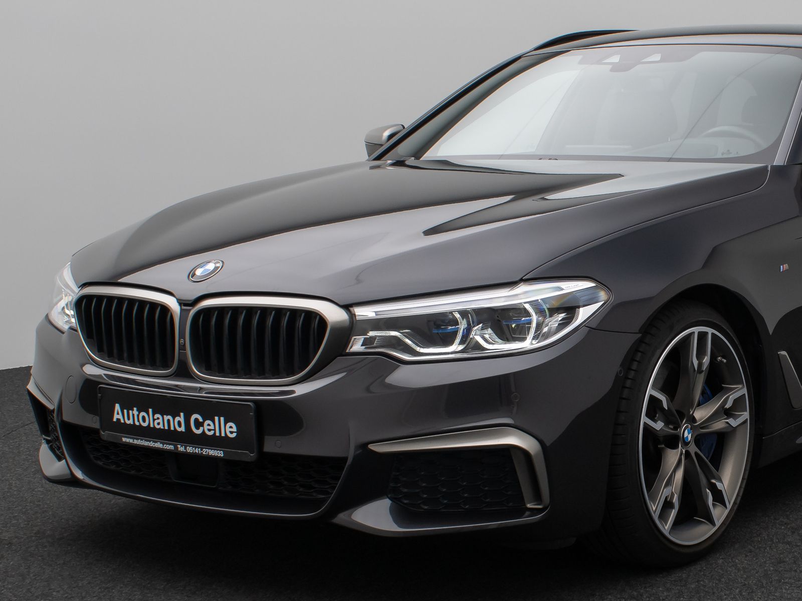 Fahrzeugabbildung BMW M550d xD Laser 360°HUD H/K AHK Komfort 20Zoll