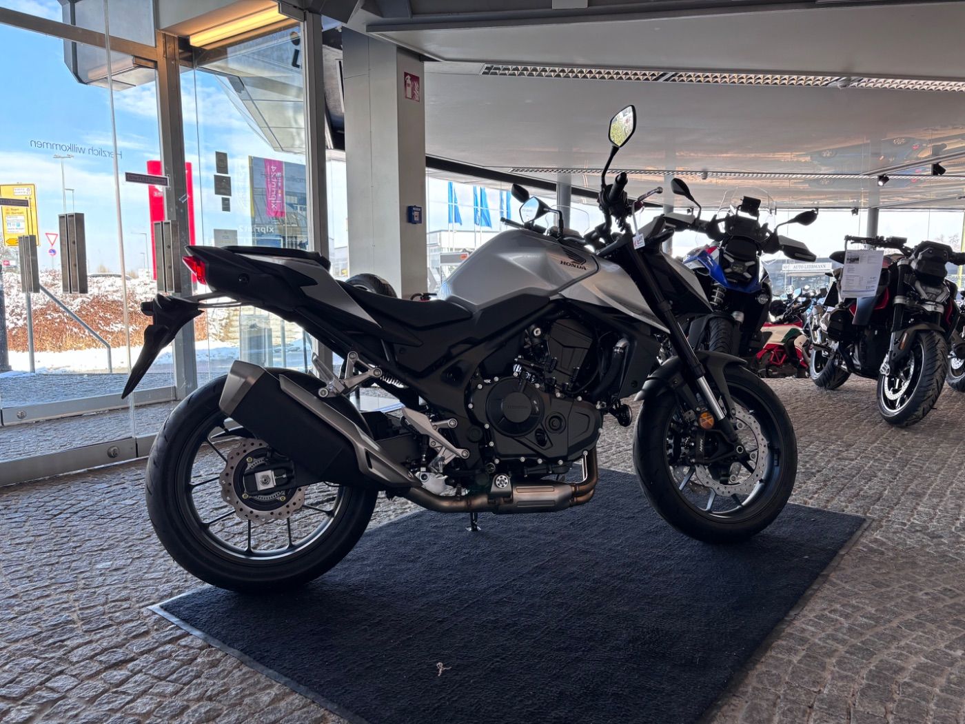 Fahrzeugabbildung Honda CB 750 Hornet 2025