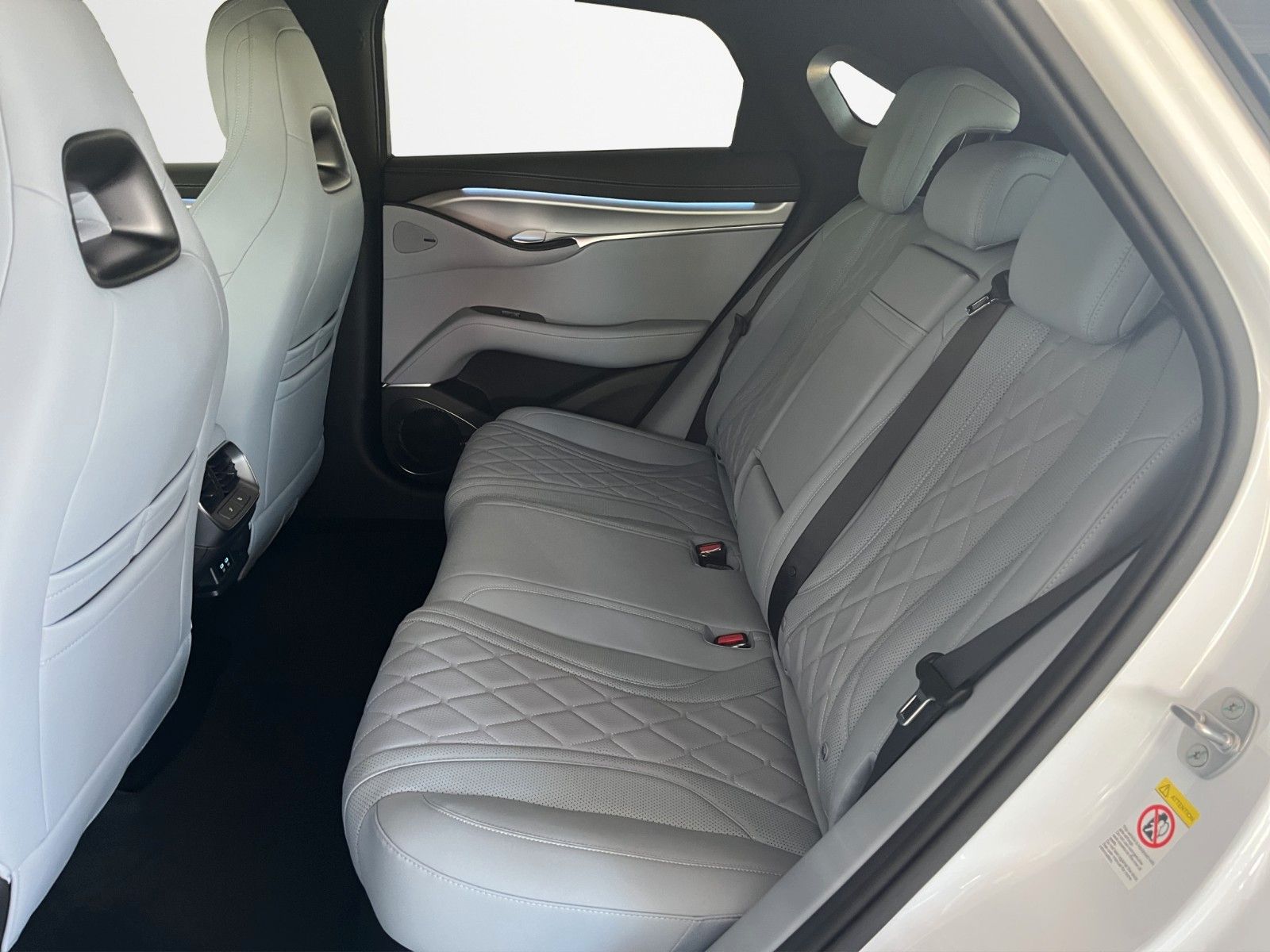 BYD SEALION 7